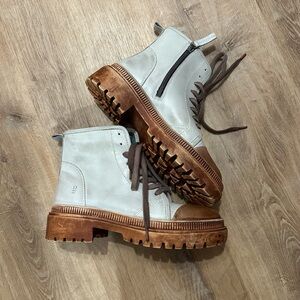 Roan Women’s White and Brown Boots